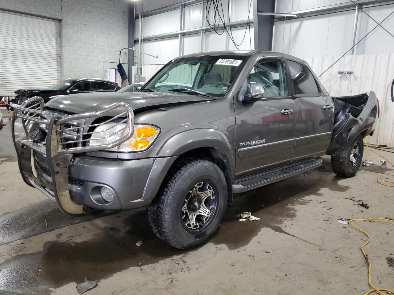 TOYOTA TUNDRA DOU 2004
