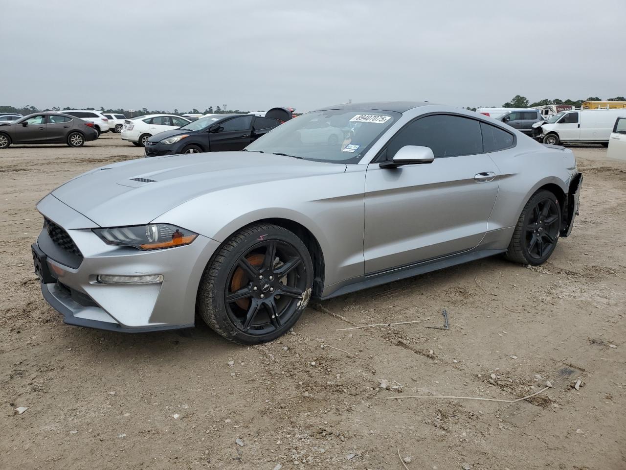 FORD MUSTANG 2020