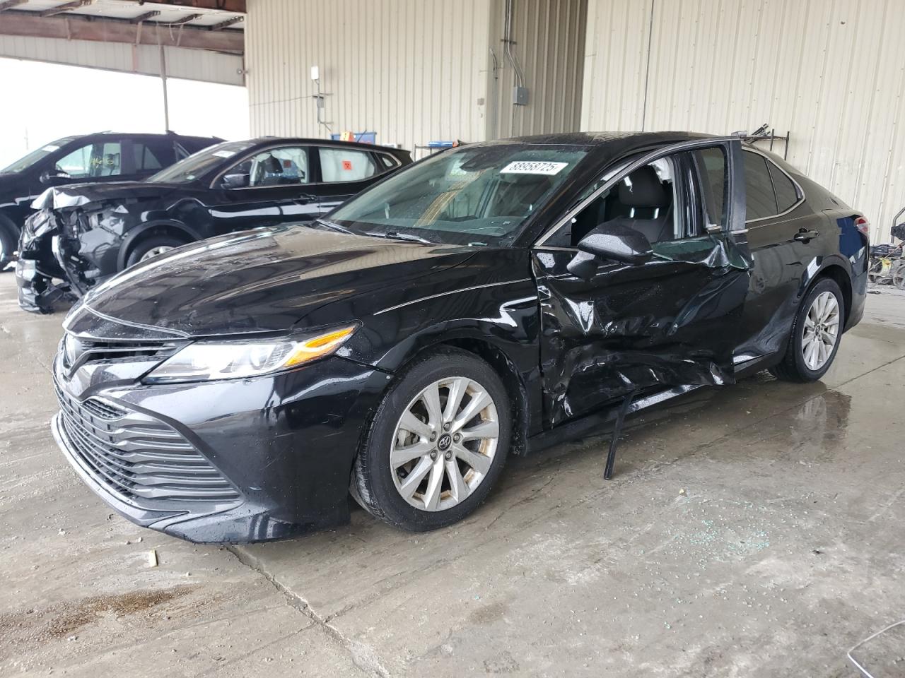TOYOTA CAMRY LE 2020