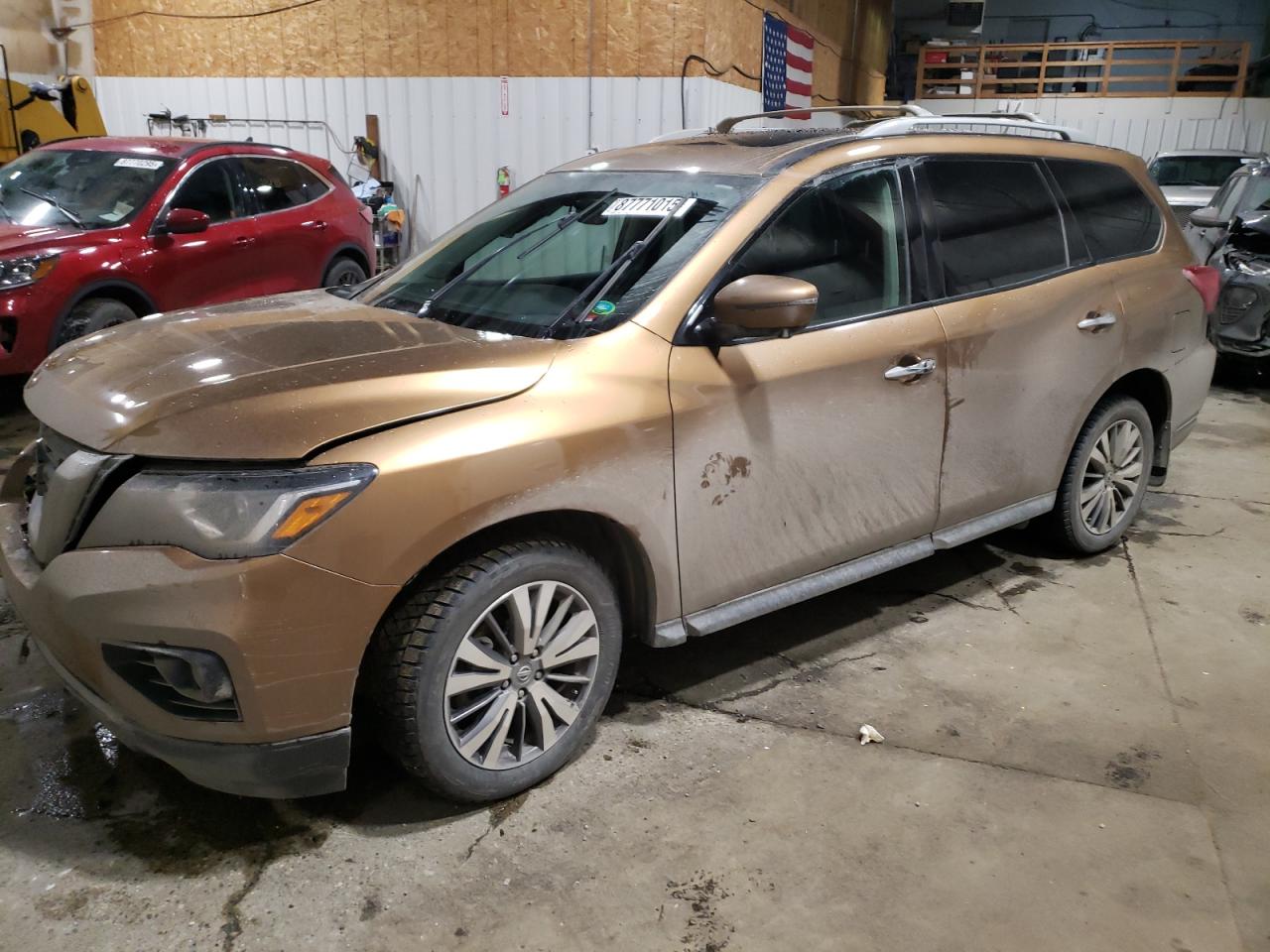 NISSAN PATHFINDER 2017