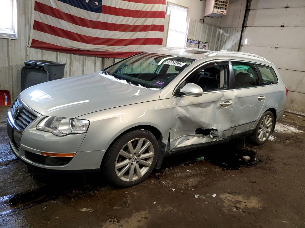 VOLKSWAGEN PASSAT KOM 2010