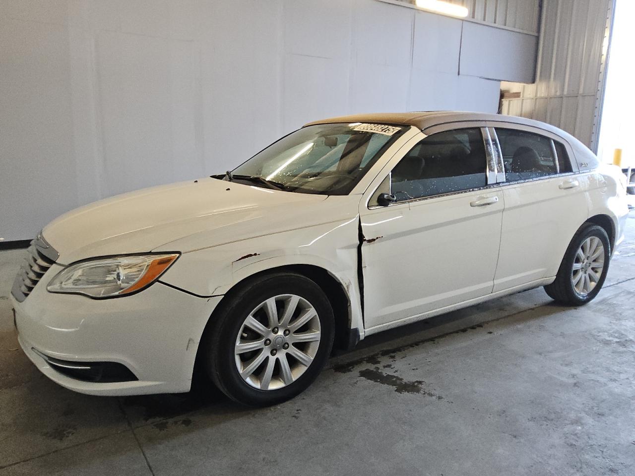 CHRYSLER 200 TOURIN 2012