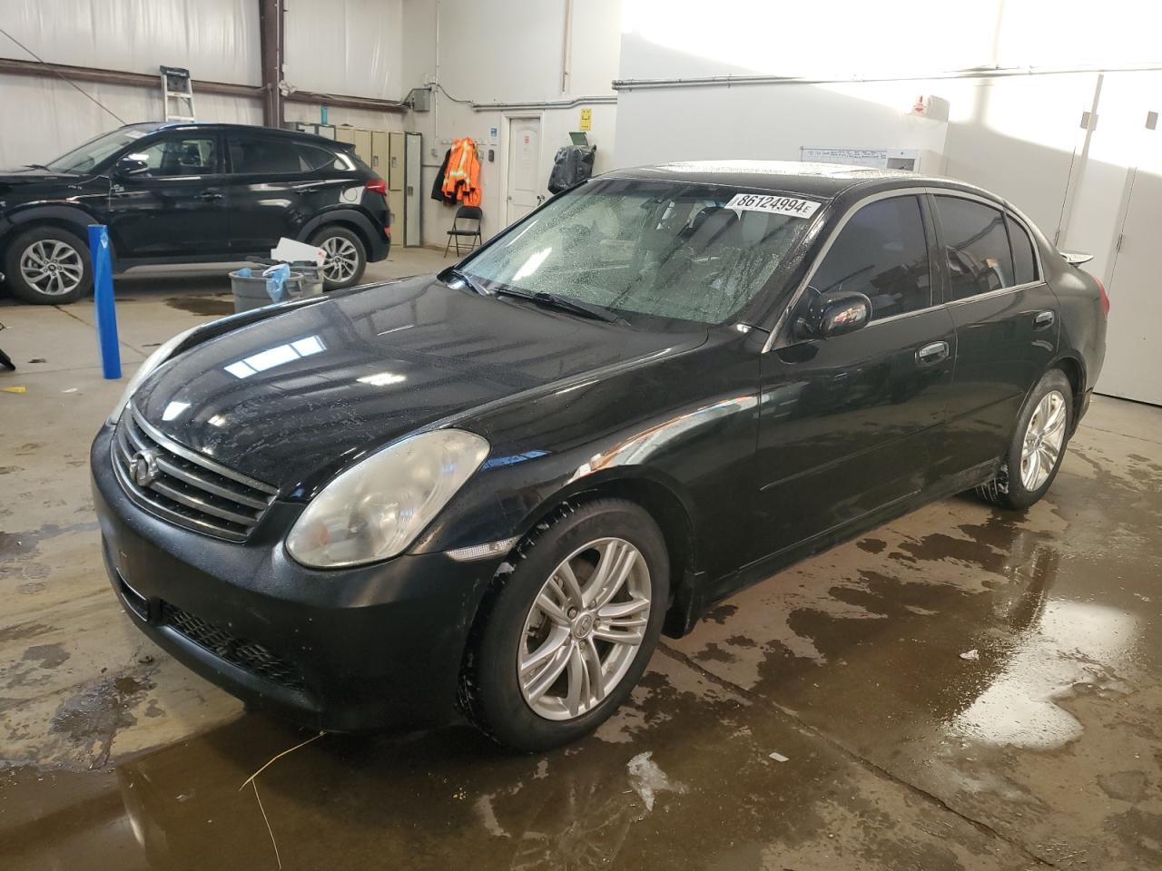 INFINITI G35 2005