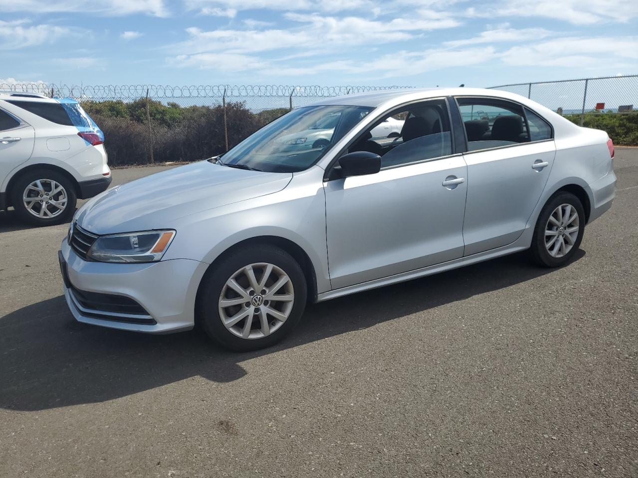 VOLKSWAGEN JETTA SE 2015