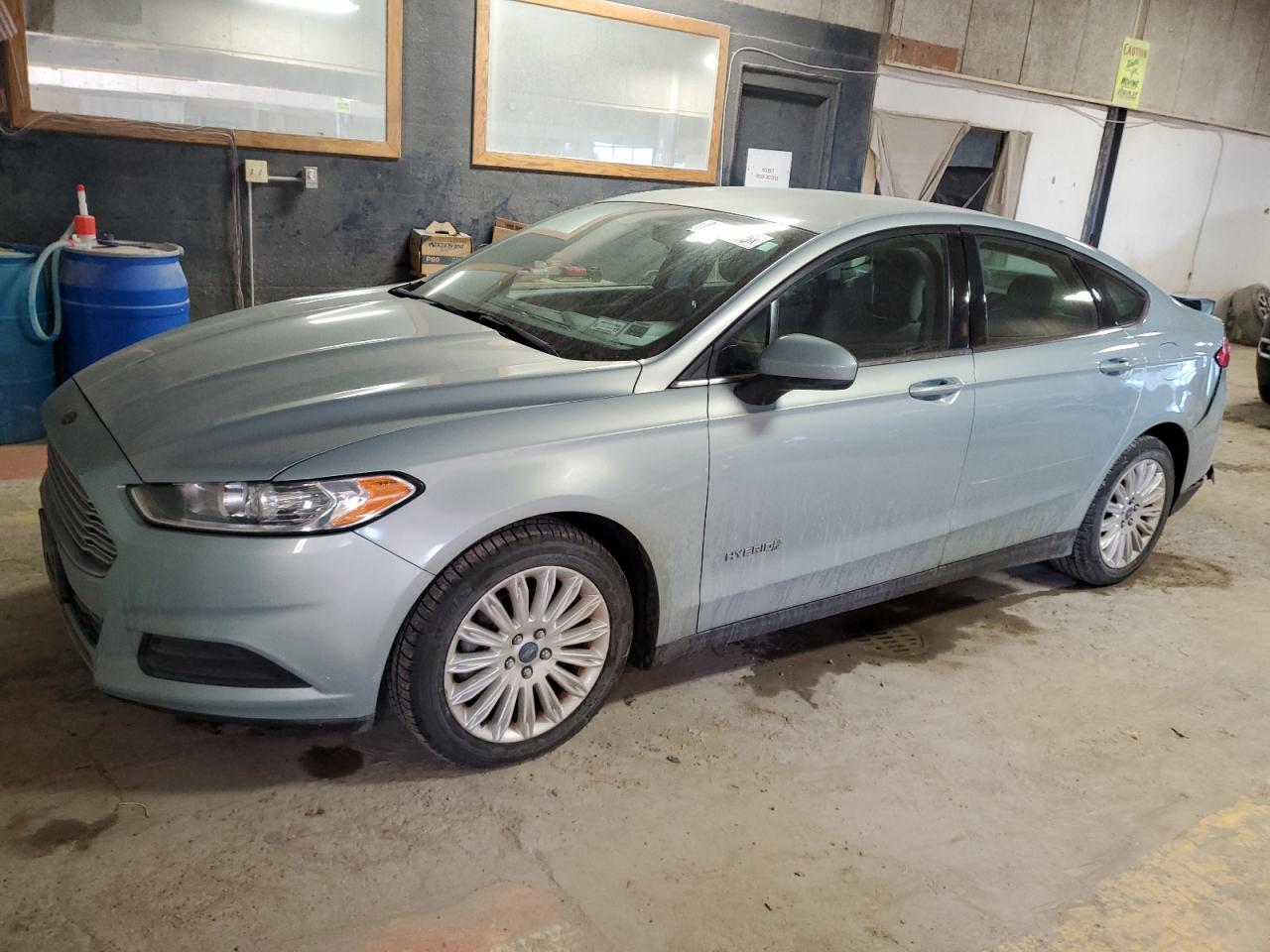 FORD FUSION S H 2014