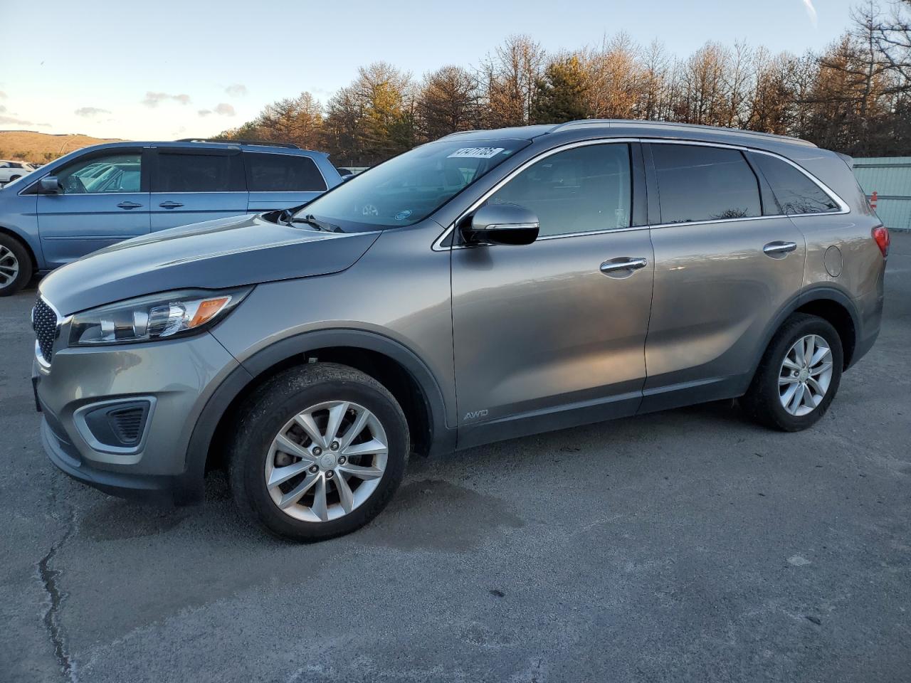 KIA SORENTO LX 2017