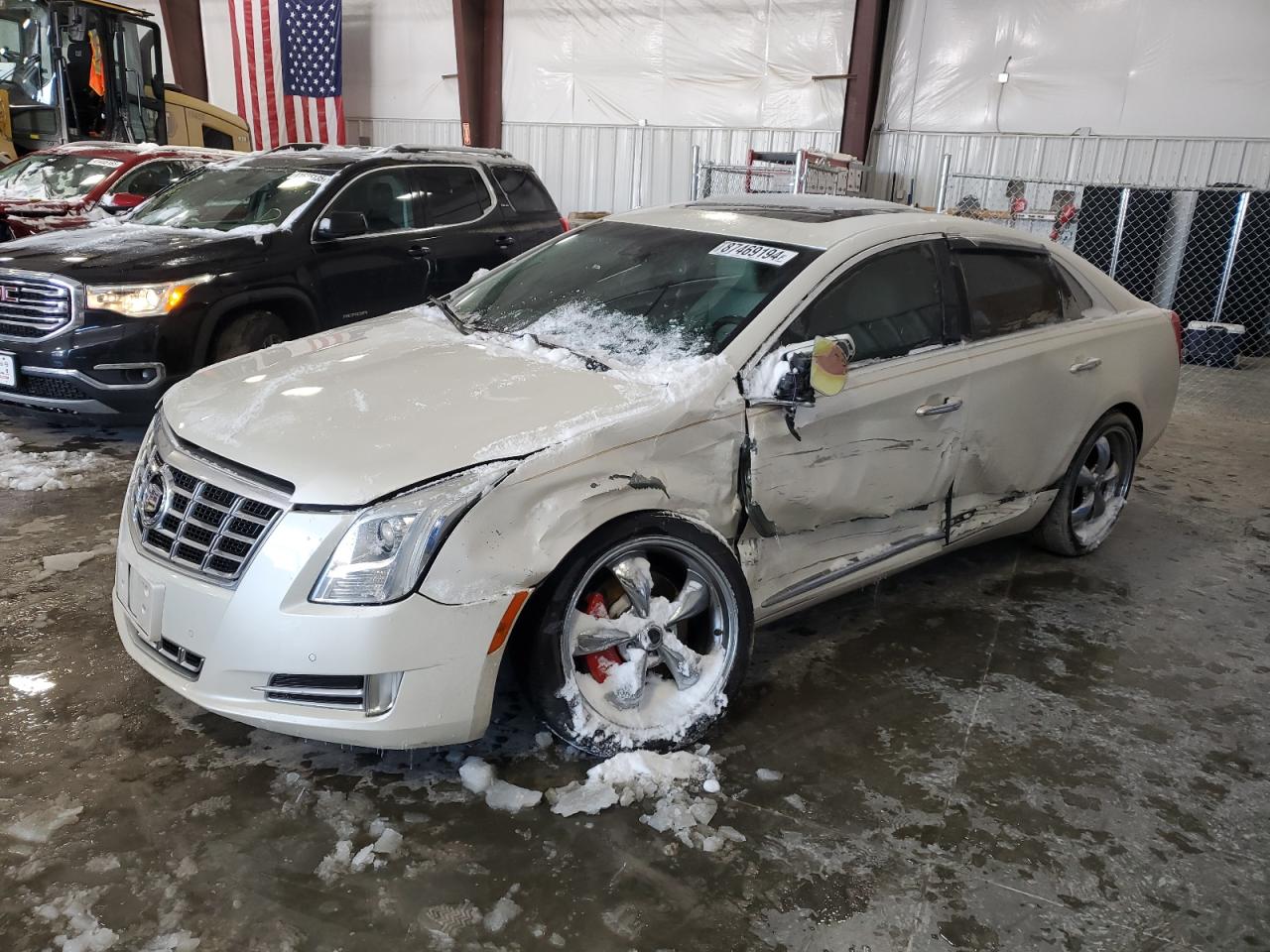 CADILLAC XTS LUXURY 2013