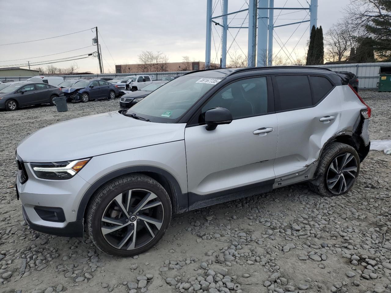 VOLVO XC40 T5 R- 2019