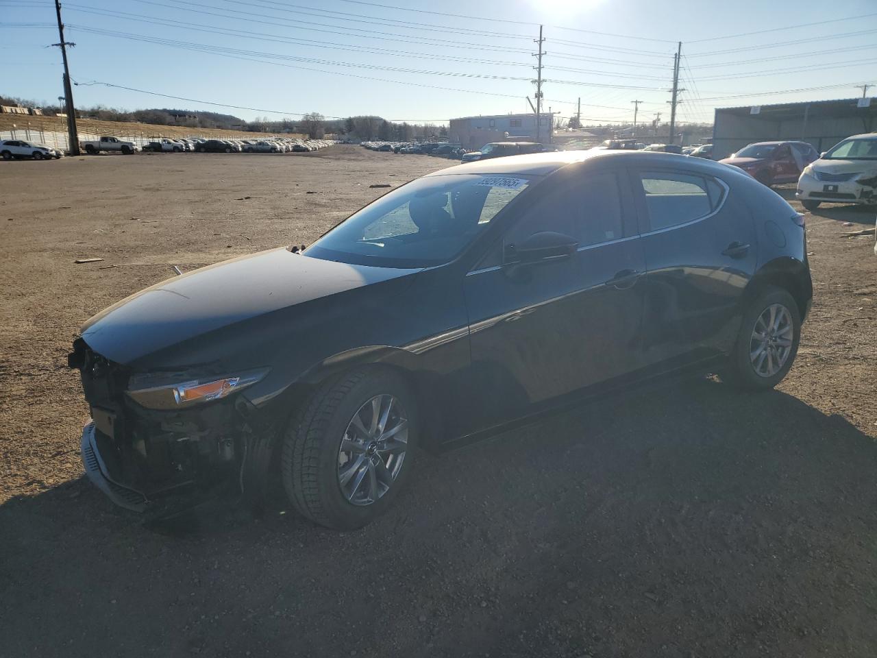 MAZDA 3 2025