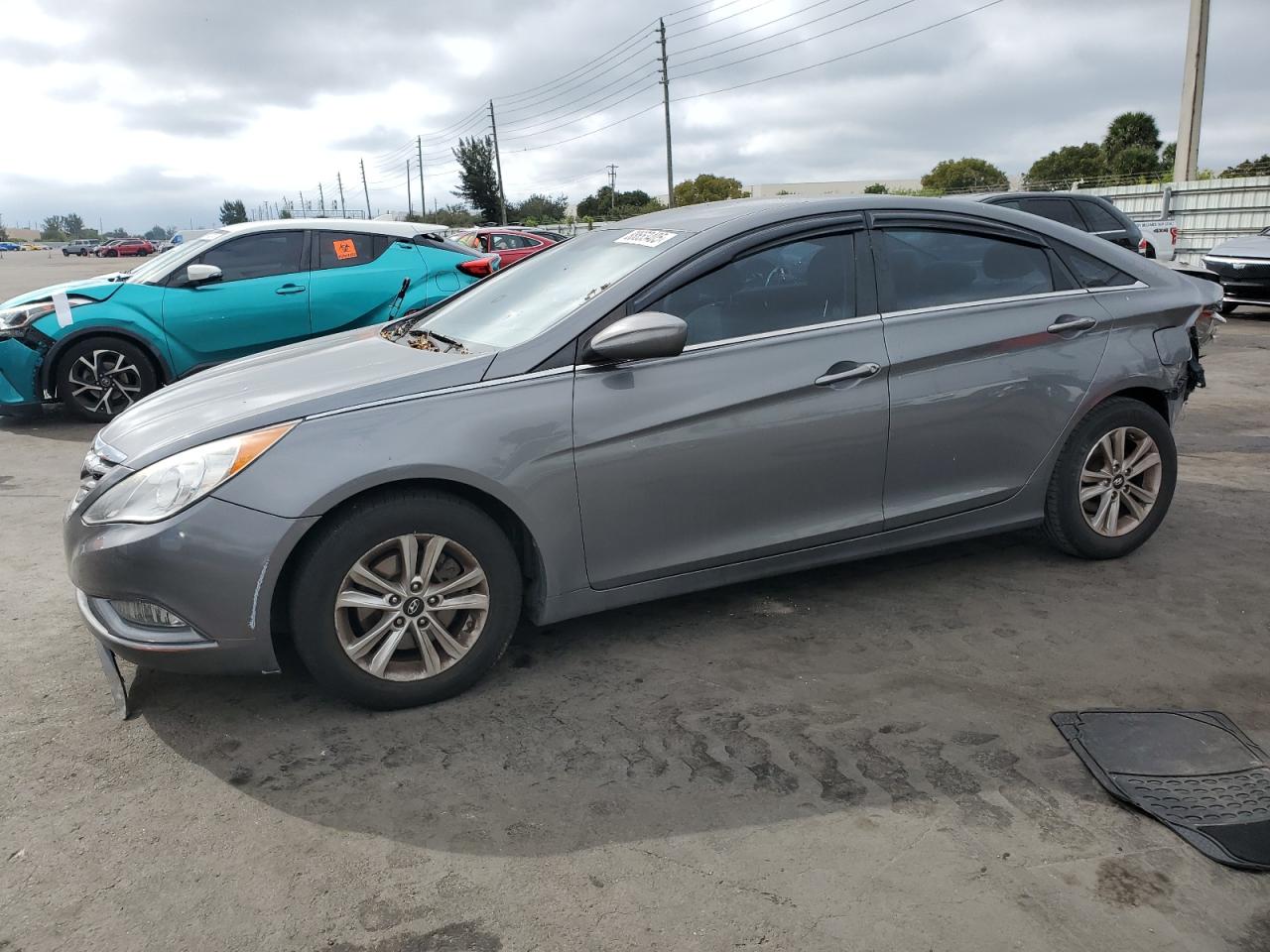 HYUNDAI SONATA GLS 2013