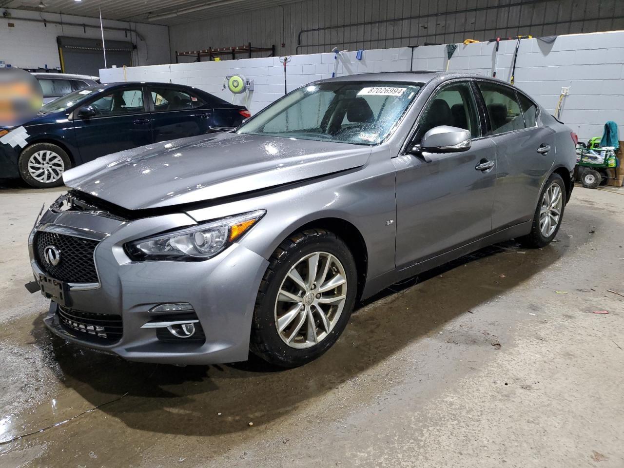 INFINITI Q50 BASE 2015