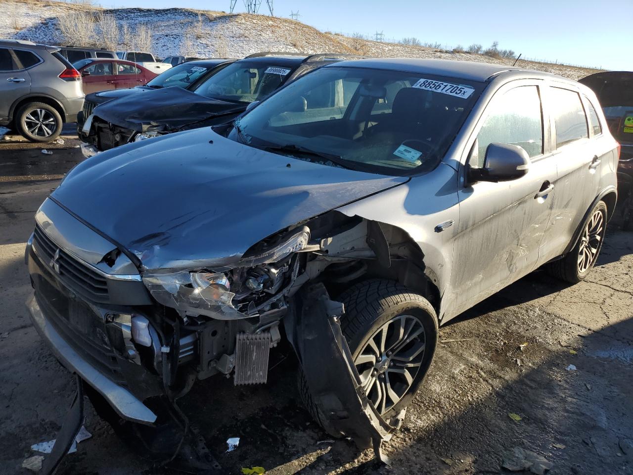 MITSUBISHI OUTLANDER 2016