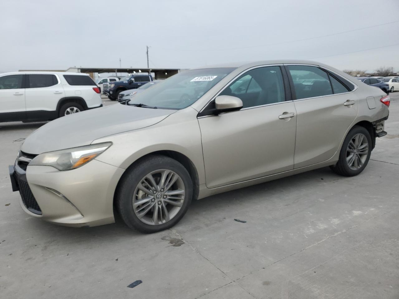 TOYOTA CAMRY LE 2015