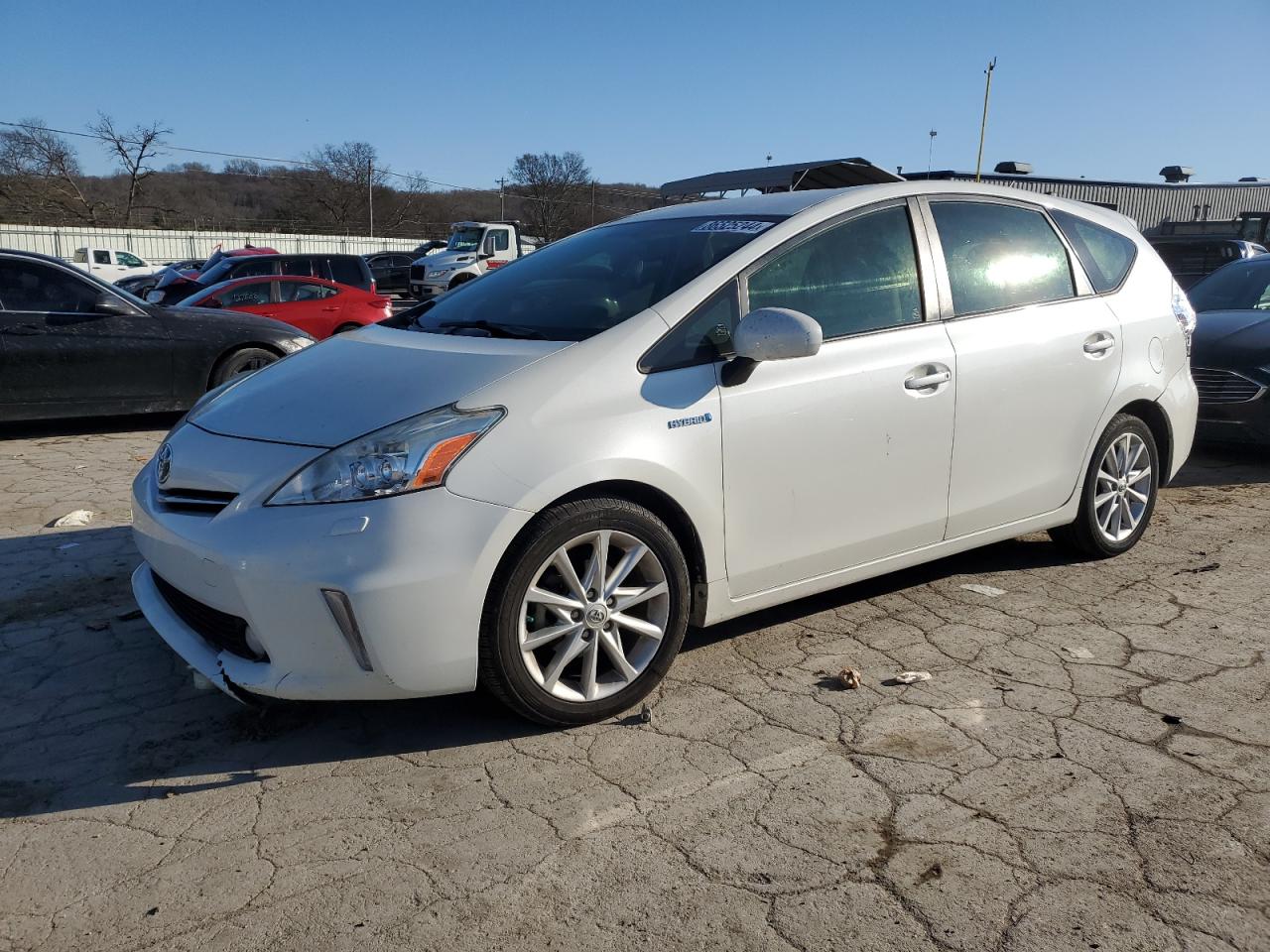 TOYOTA PRIUS V 2014