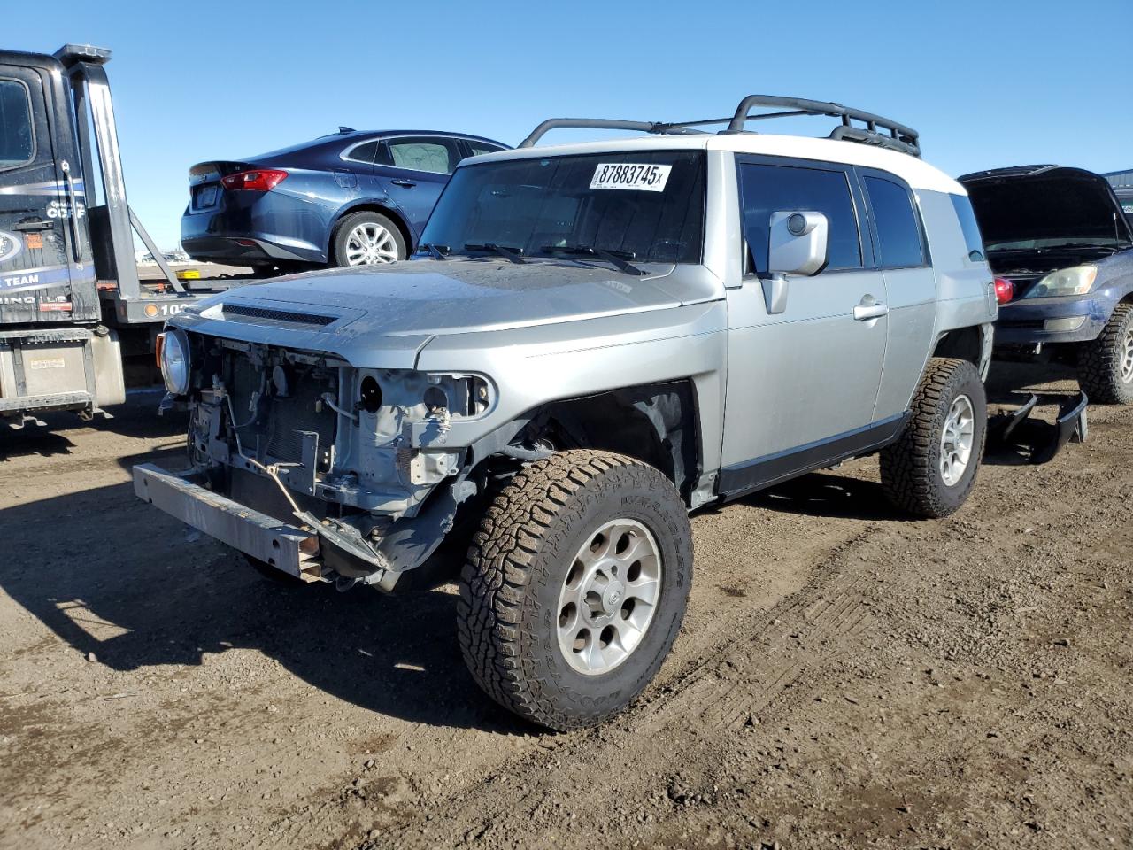 TOYOTA FJ CRUISER 2011