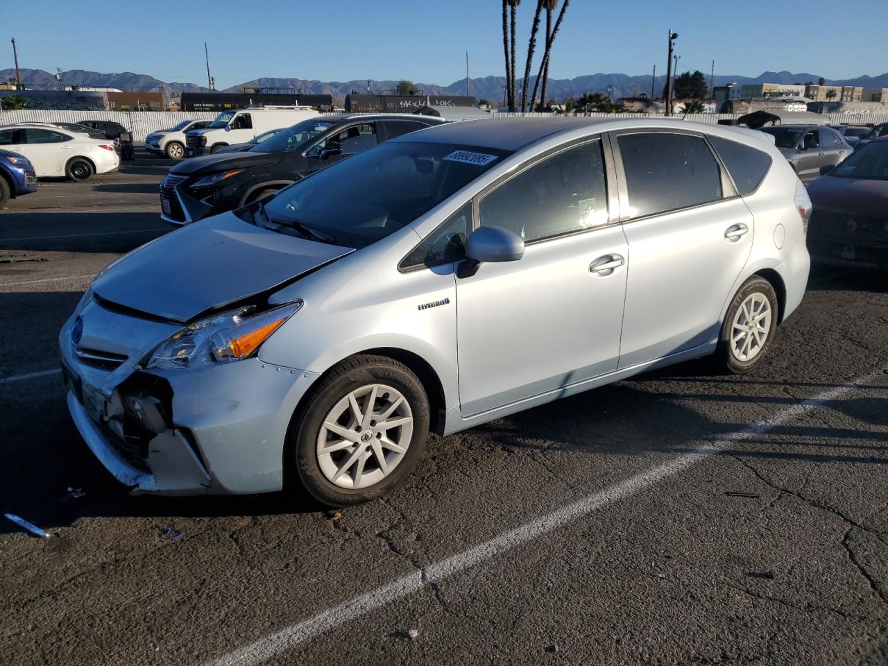 TOYOTA PRIUS V 2012