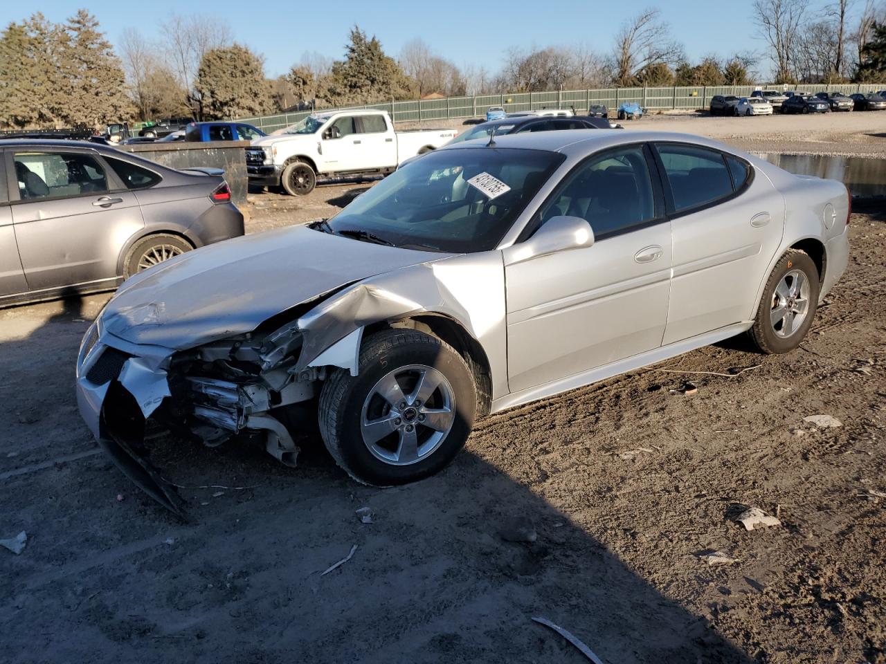 PONTIAC GRAND PRIX 2005