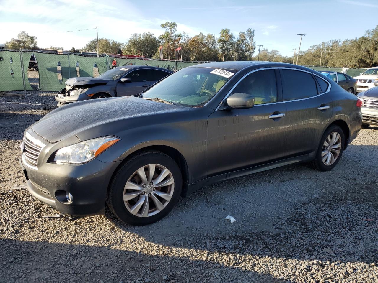INFINITI M37 X 2011
