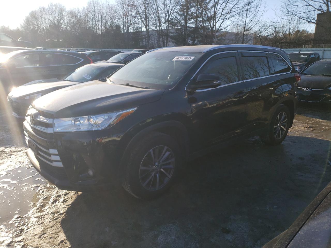 TOYOTA HIGHLANDER 2019