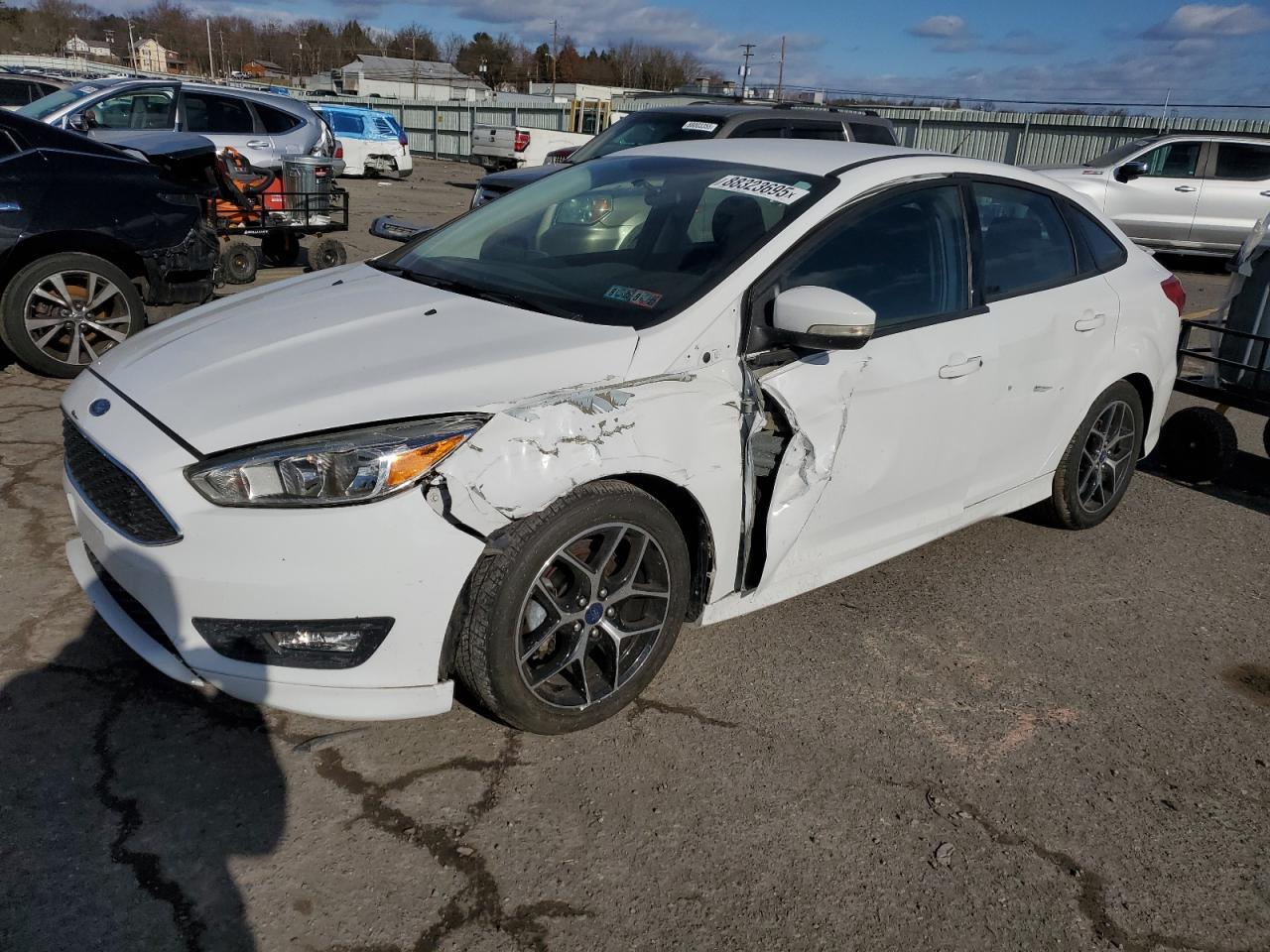 FORD FOCUS SE 2016