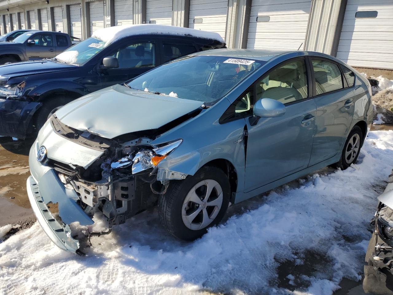 TOYOTA PRIUS 2015