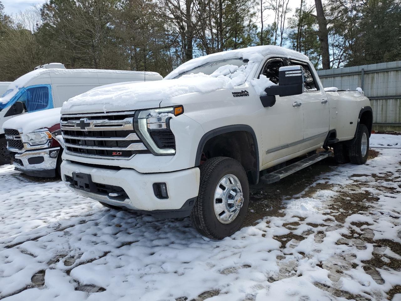 CHEVROLET SILVERADO 2024
