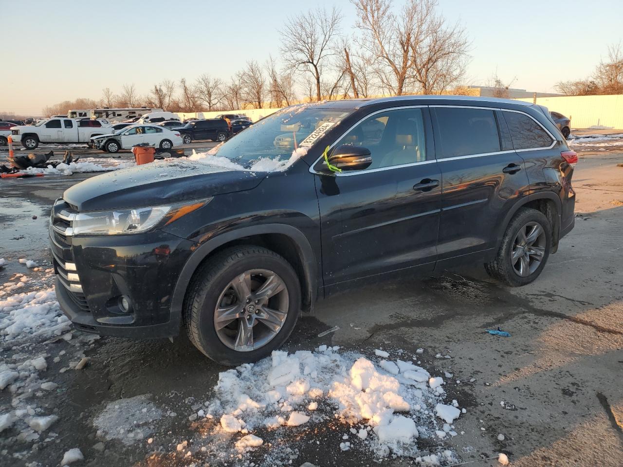 TOYOTA HIGHLANDER 2019
