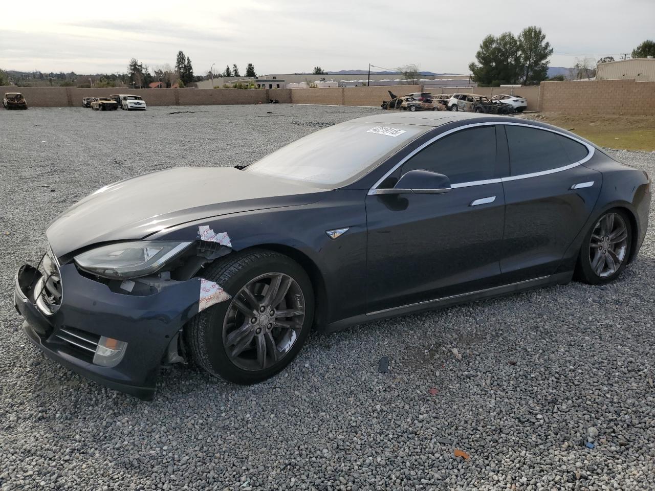TESLA MODEL S 2014