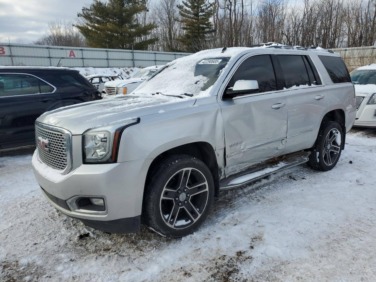 GMC YUKON SLT 2015