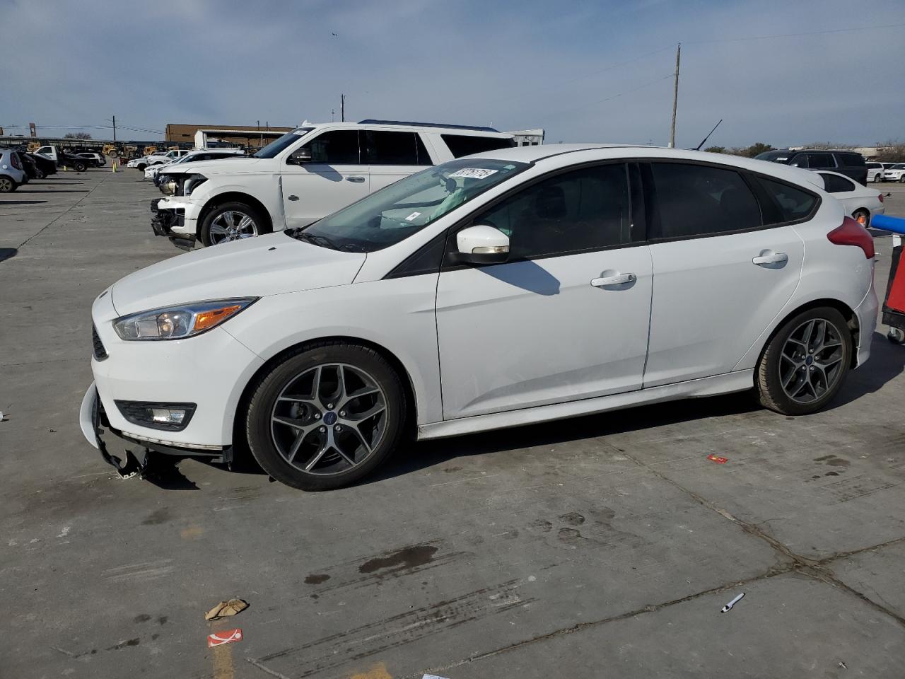FORD FOCUS SE 2015