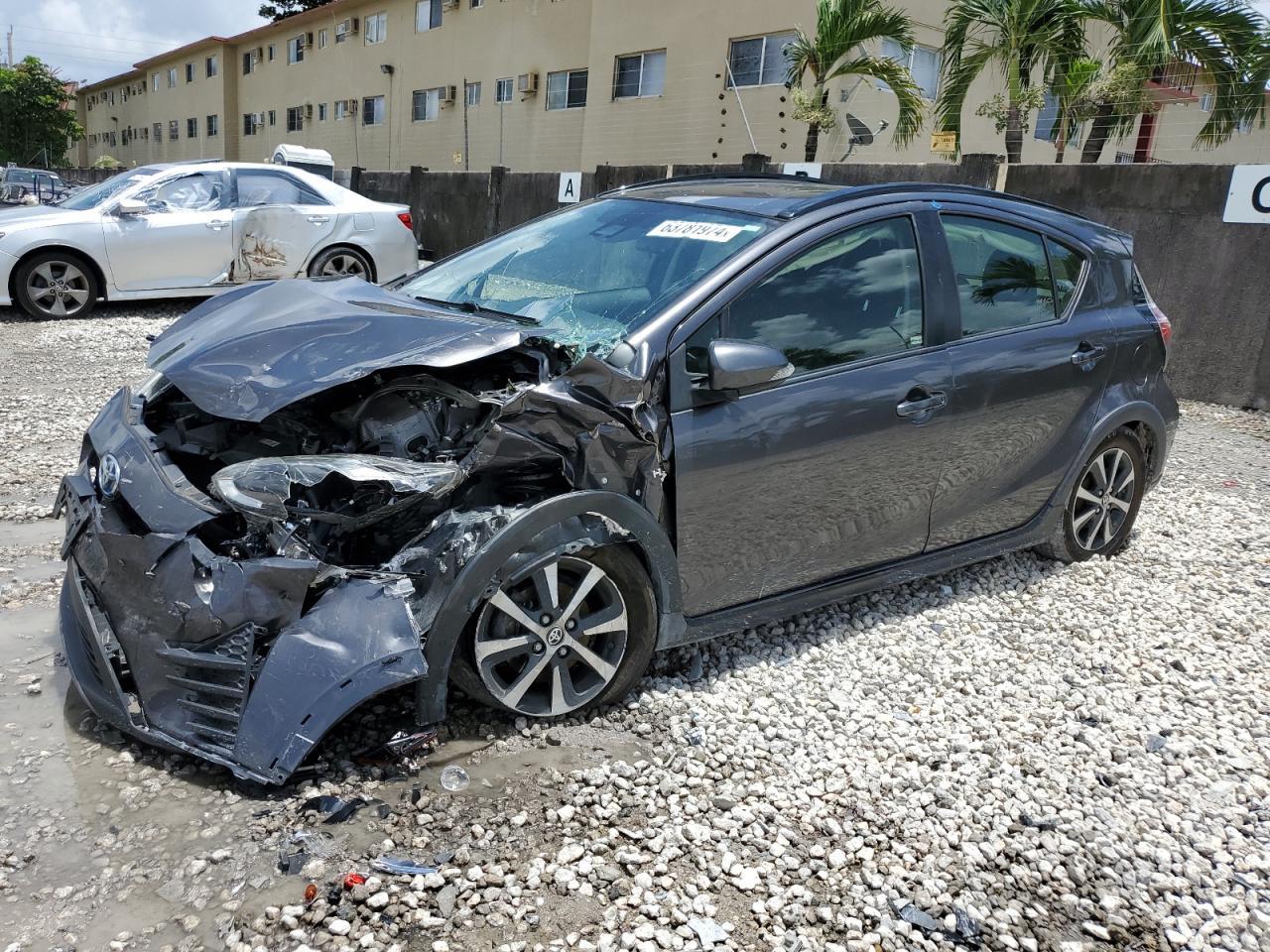 TOYOTA PRIUS C 2018