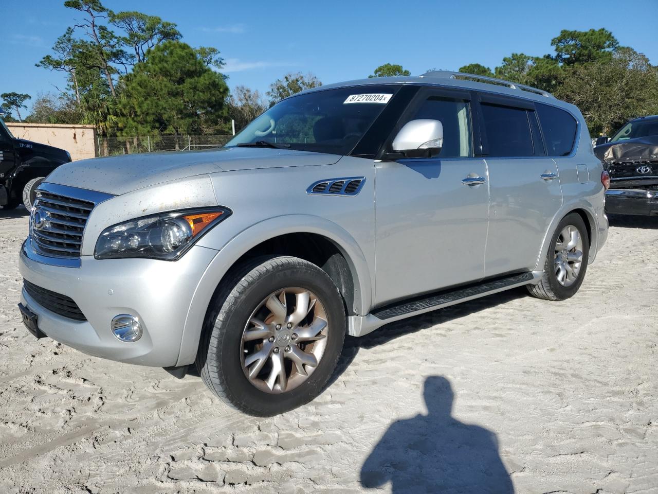 INFINITI QX56 2011