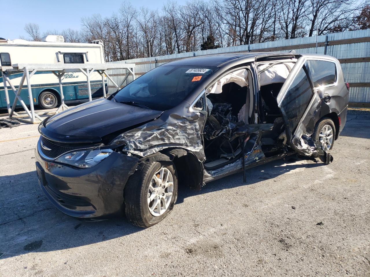 CHRYSLER PACIFICA L 2017