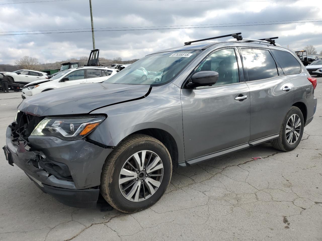 NISSAN PATHFINDER 2017