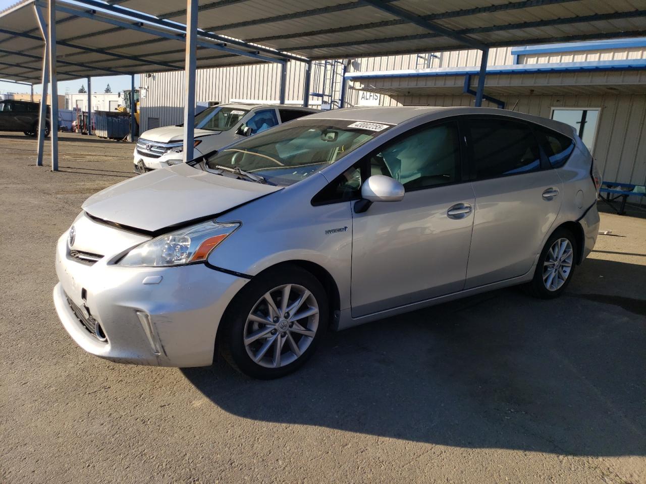 TOYOTA PRIUS V 2012