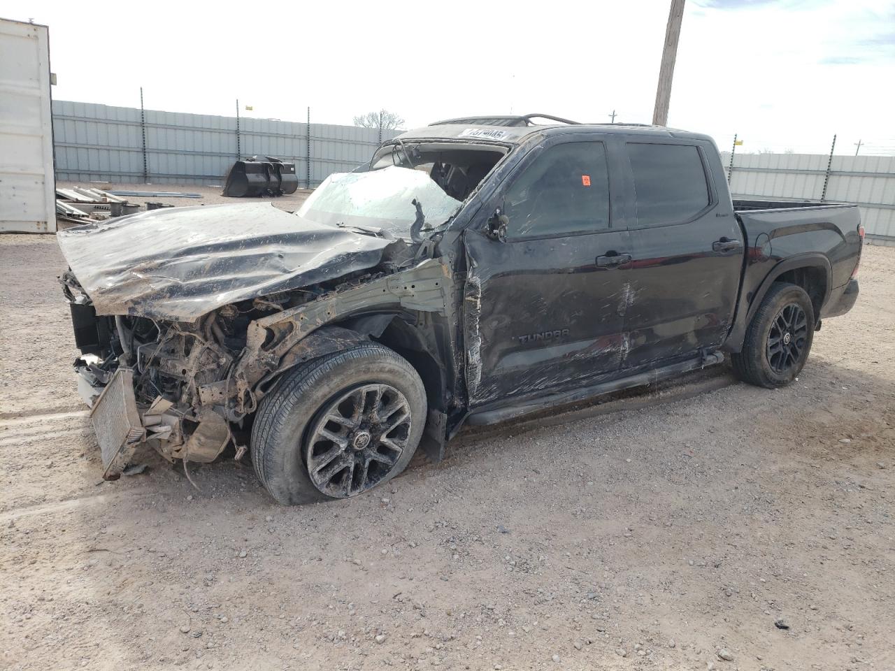 TOYOTA TUNDRA CRE 2024