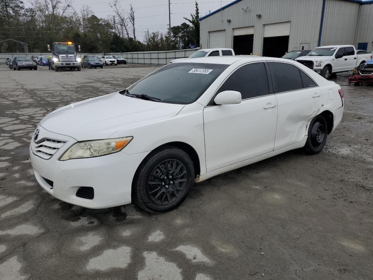 TOYOTA CAMRY BASE 2011