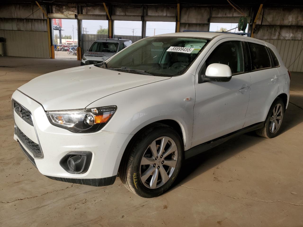 MITSUBISHI OUTLANDER 2015