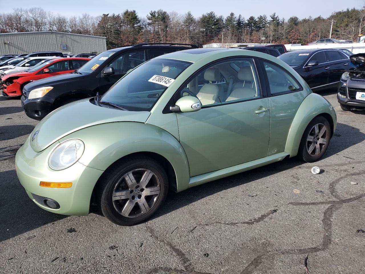 VOLKSWAGEN NEW BEETLE 2006