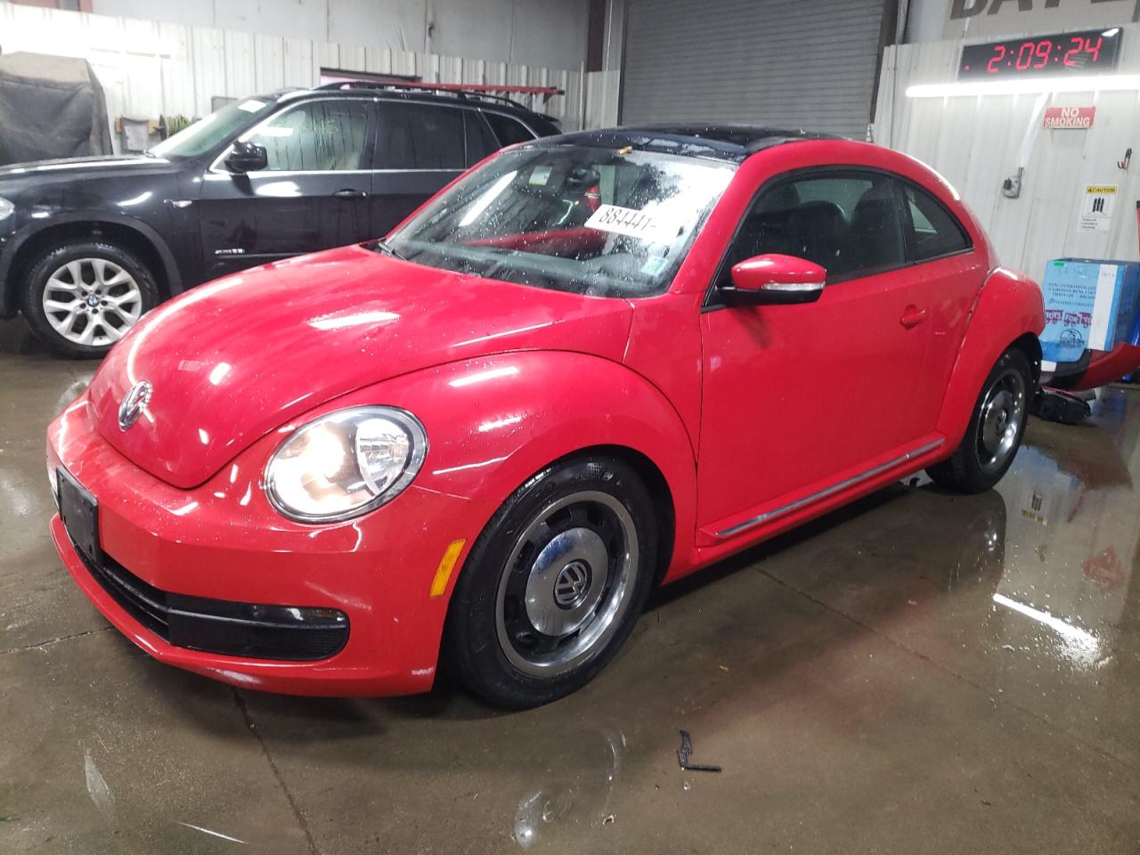 VOLKSWAGEN BEETLE 2013