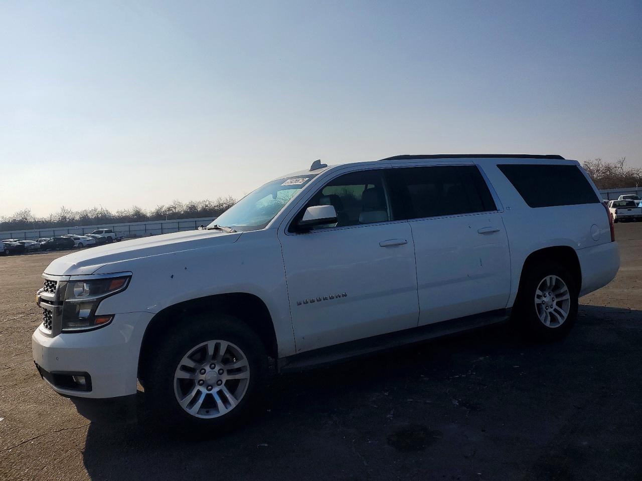 CHEVROLET SUBURBAN 2016