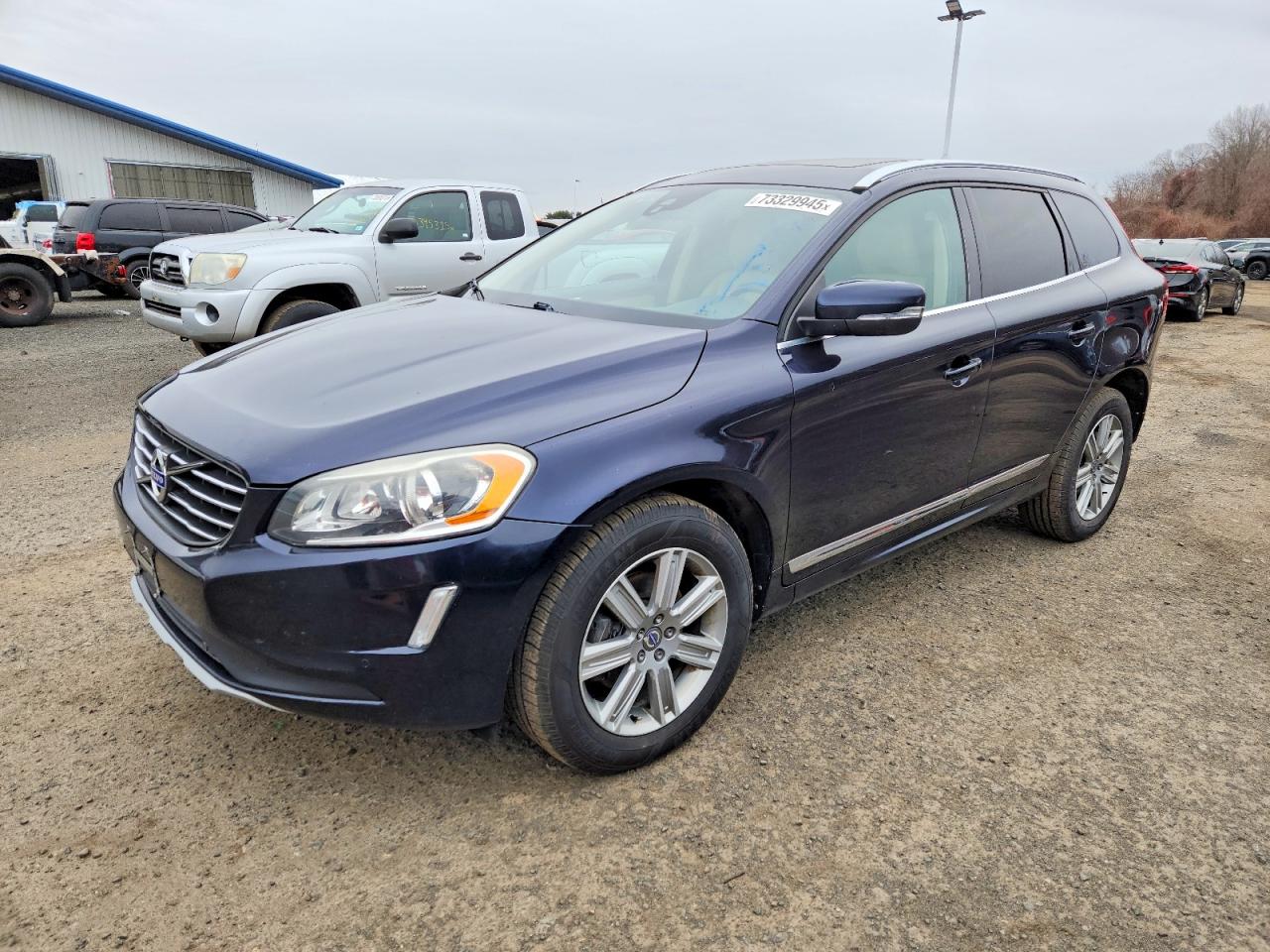 VOLVO XC60 2016