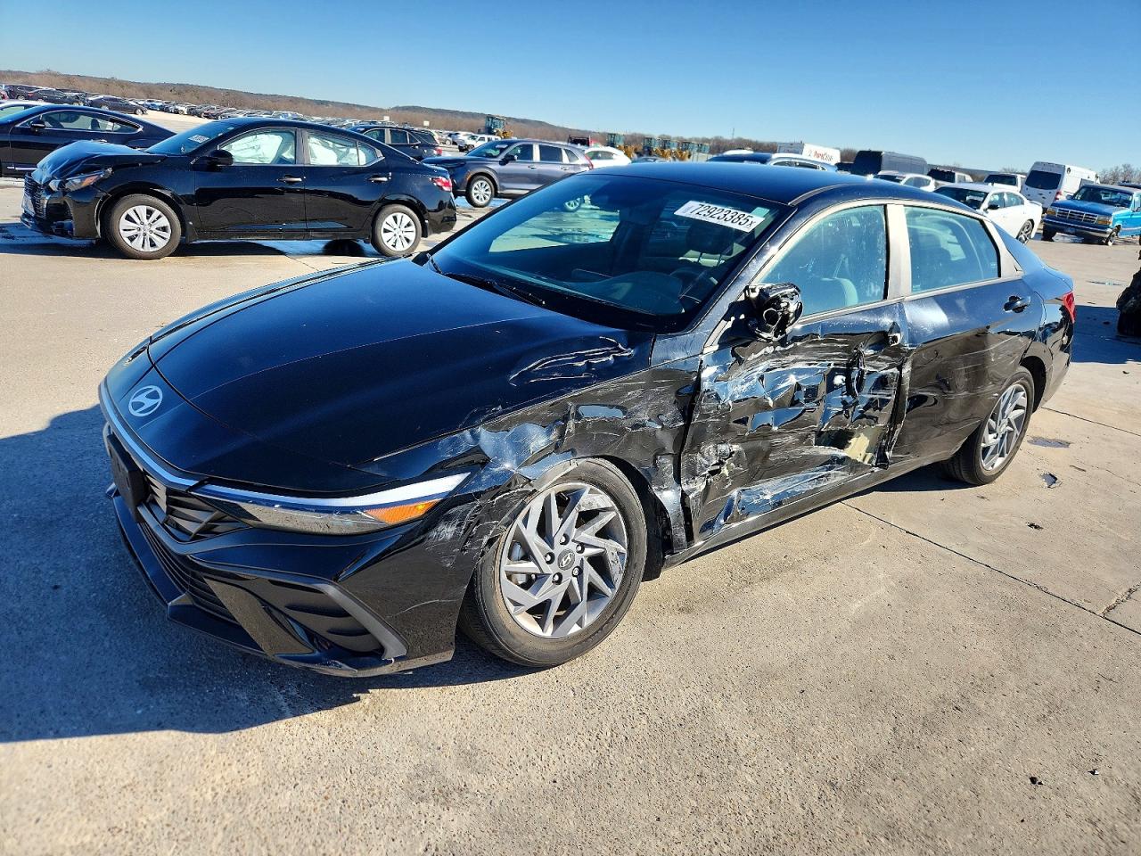 HYUNDAI ELANTRA 2024