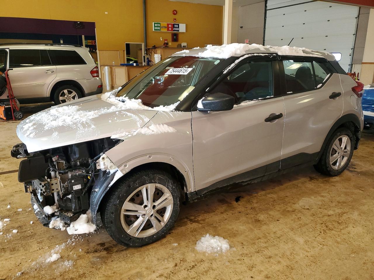NISSAN KICKS 2020