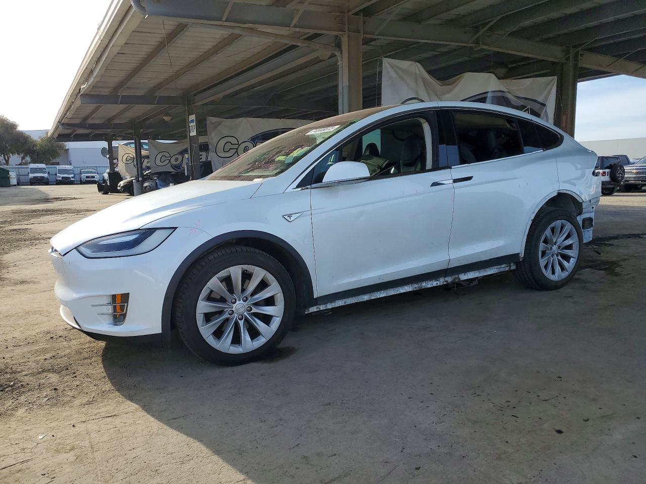 TESLA MODEL X 2016