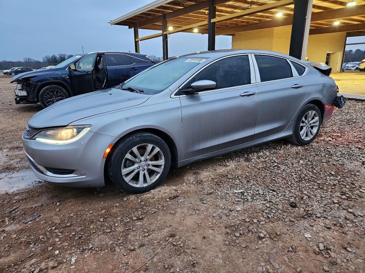CHRYSLER 200 2016