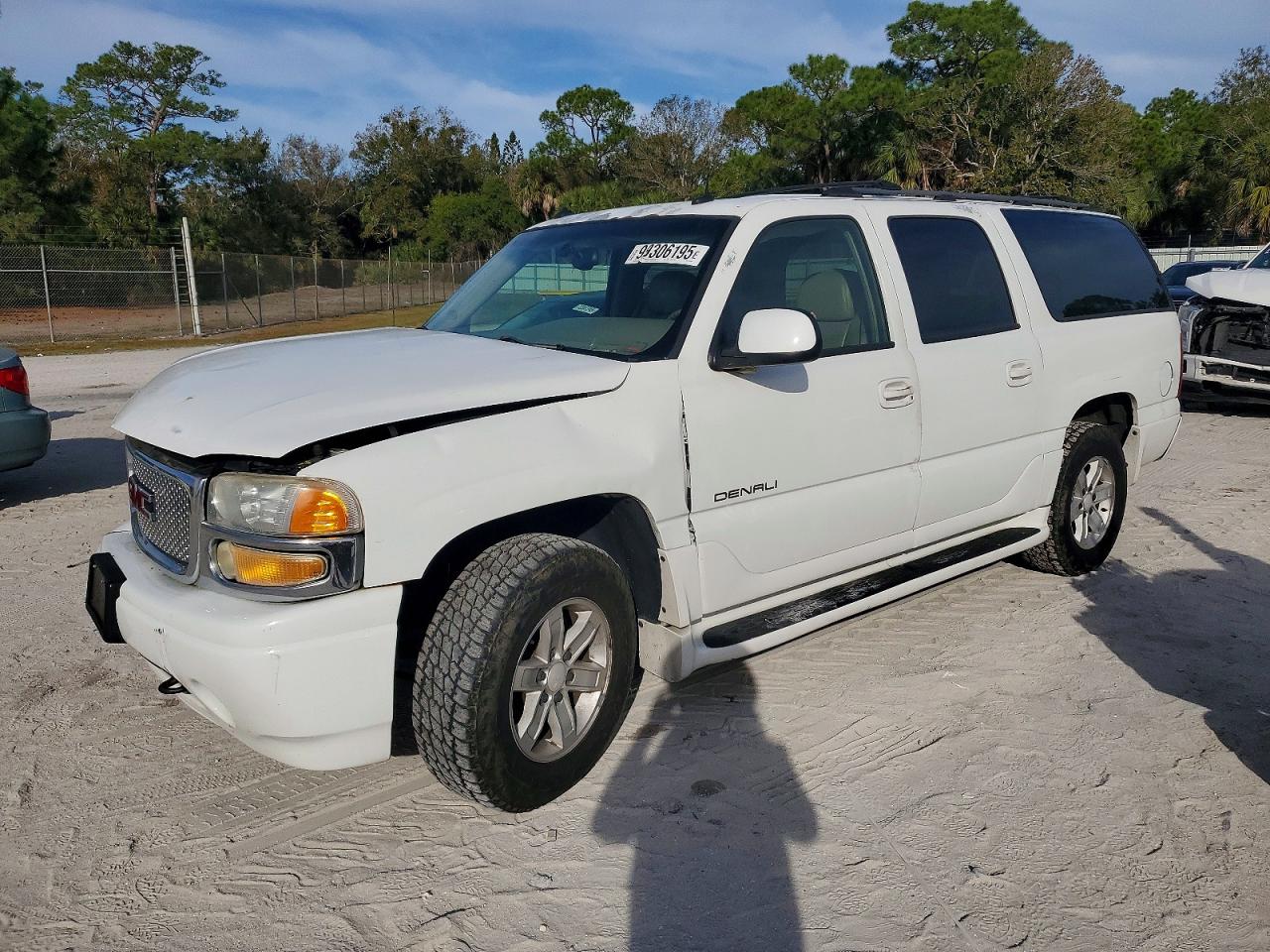 GMC YUKON XL D 2003