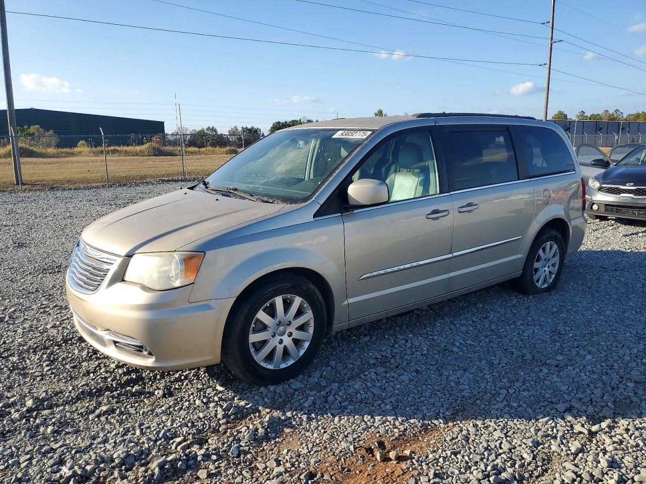 CHRYSLER TOWN & COUNTRY 2014