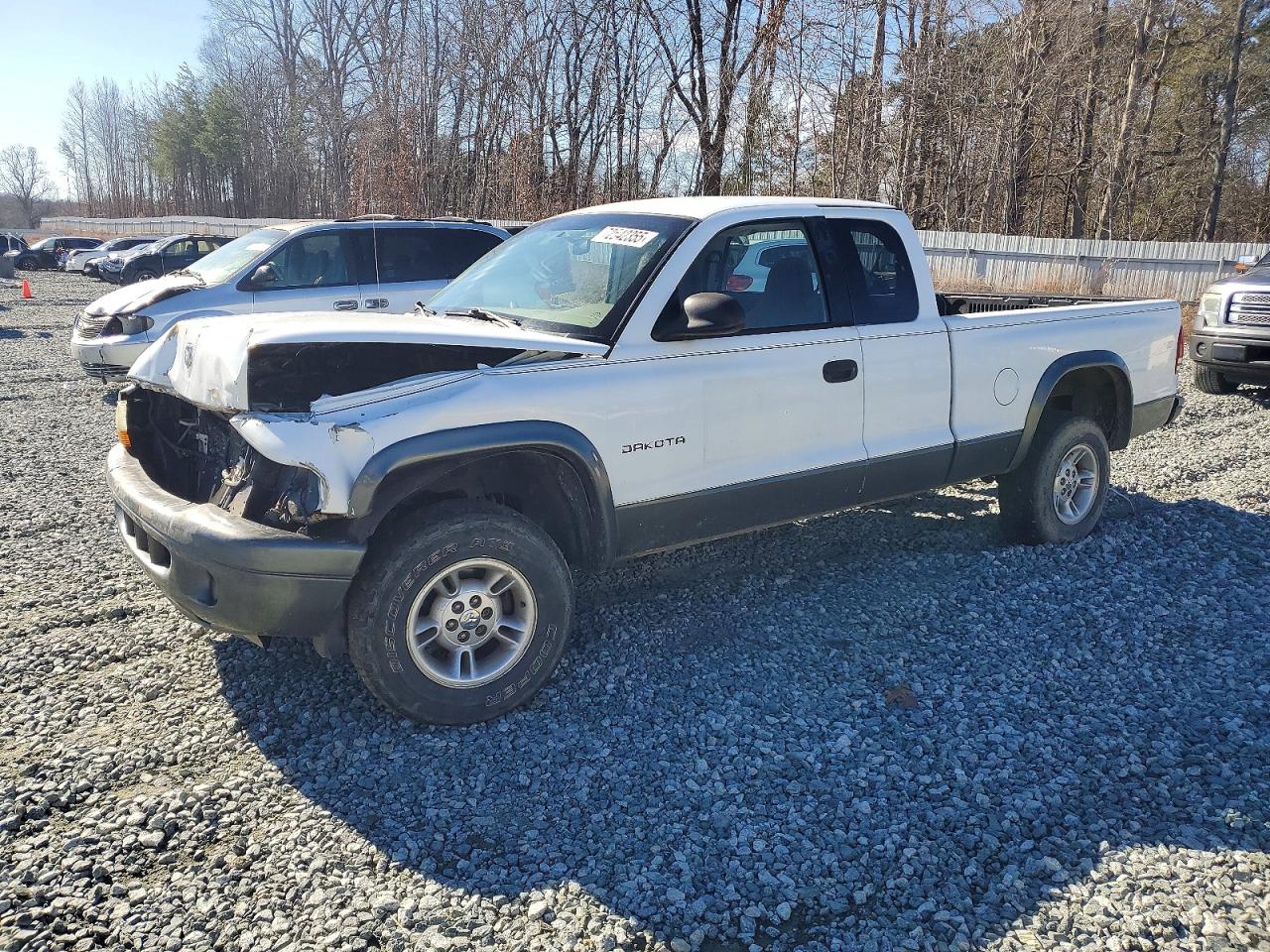 DODGE DAKOTA BAS 2002