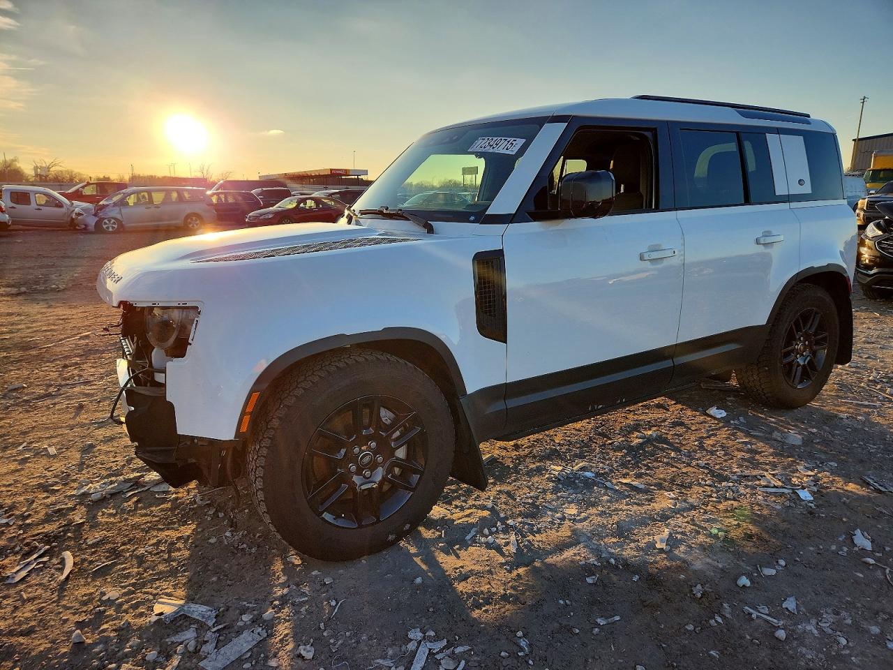 LAND ROVER DEFENDER 2024